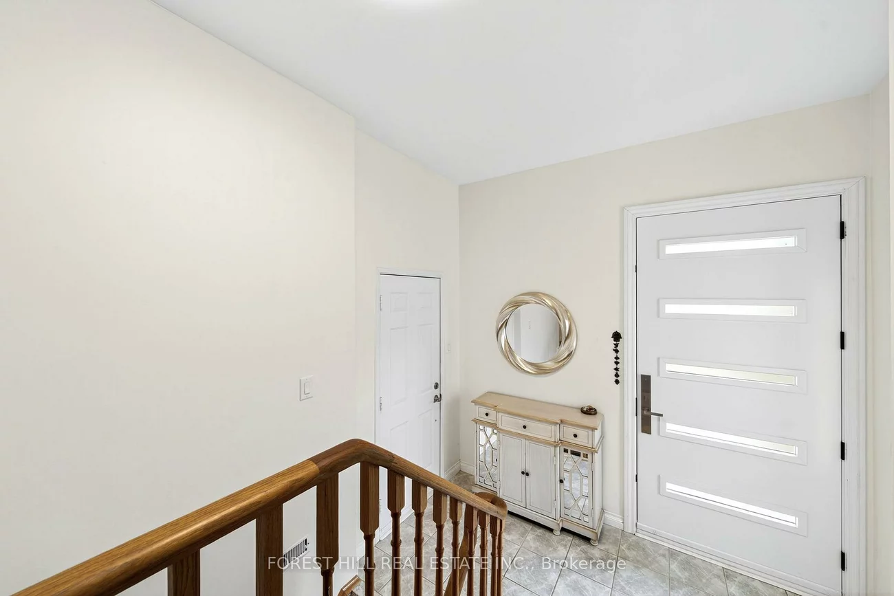 168, Hurst, Bayshore, Barrie