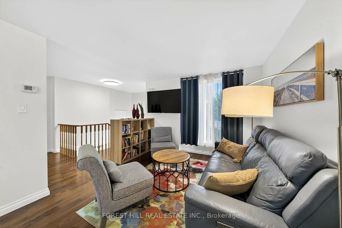 168, Hurst, Bayshore, Barrie