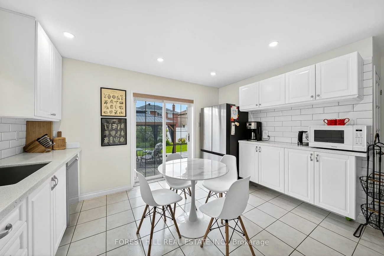 168, Hurst, Bayshore, Barrie