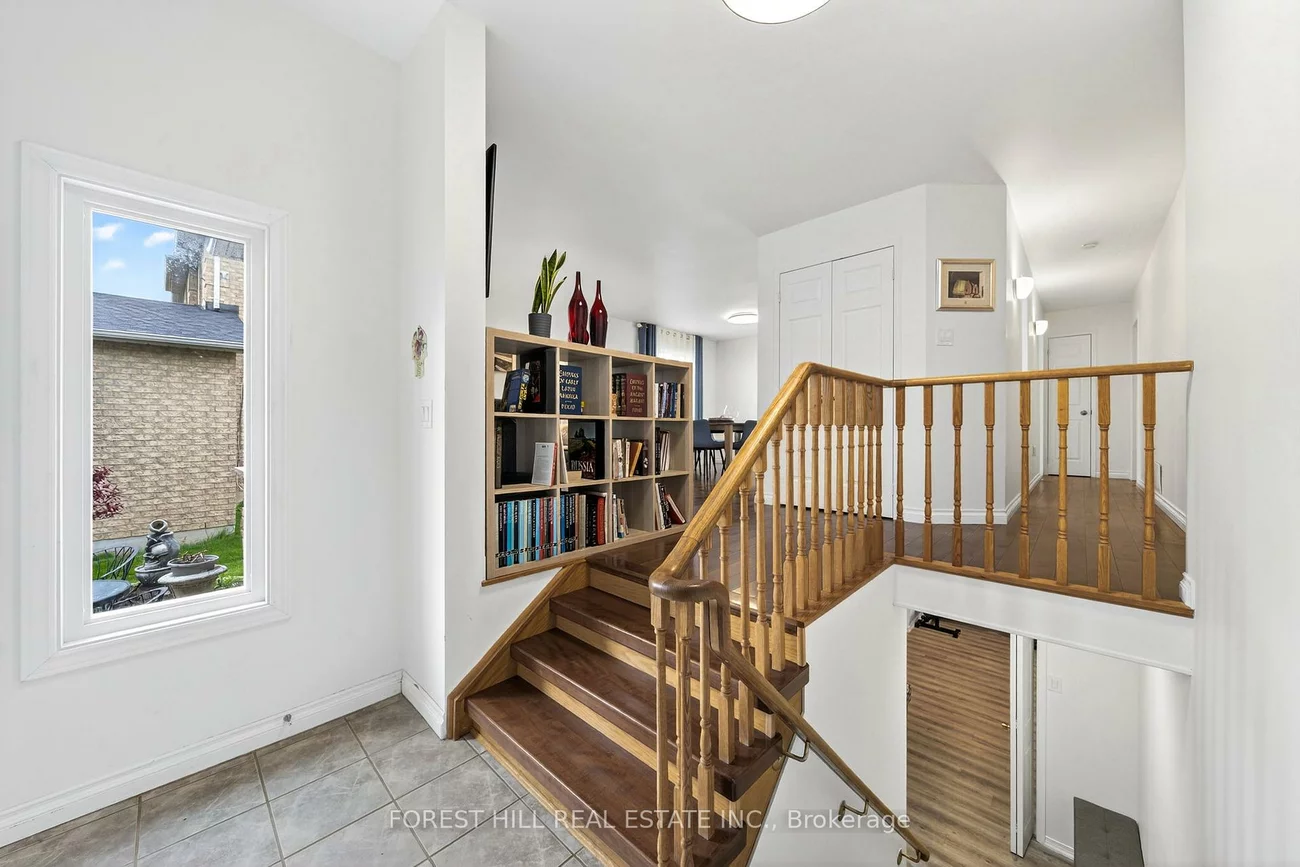 168, Hurst, Bayshore, Barrie
