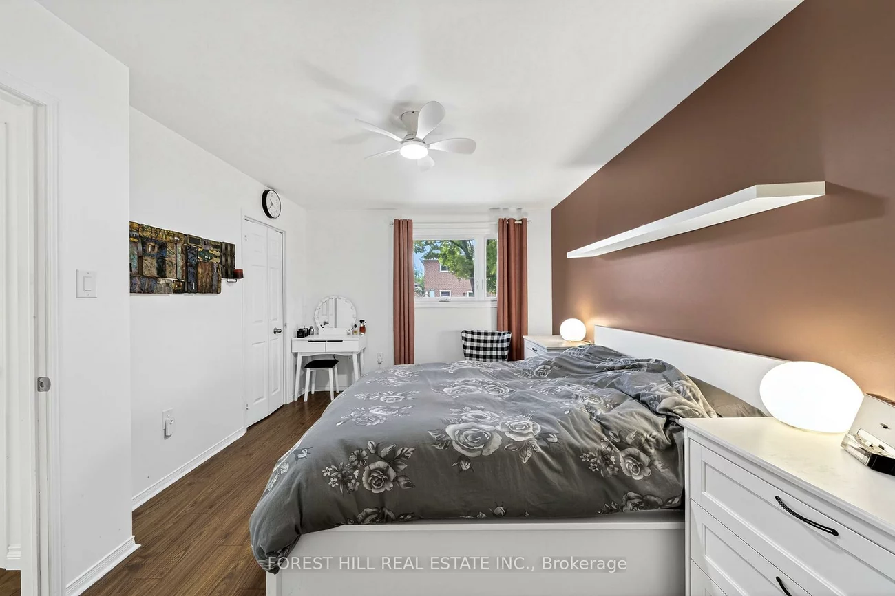 168, Hurst, Bayshore, Barrie