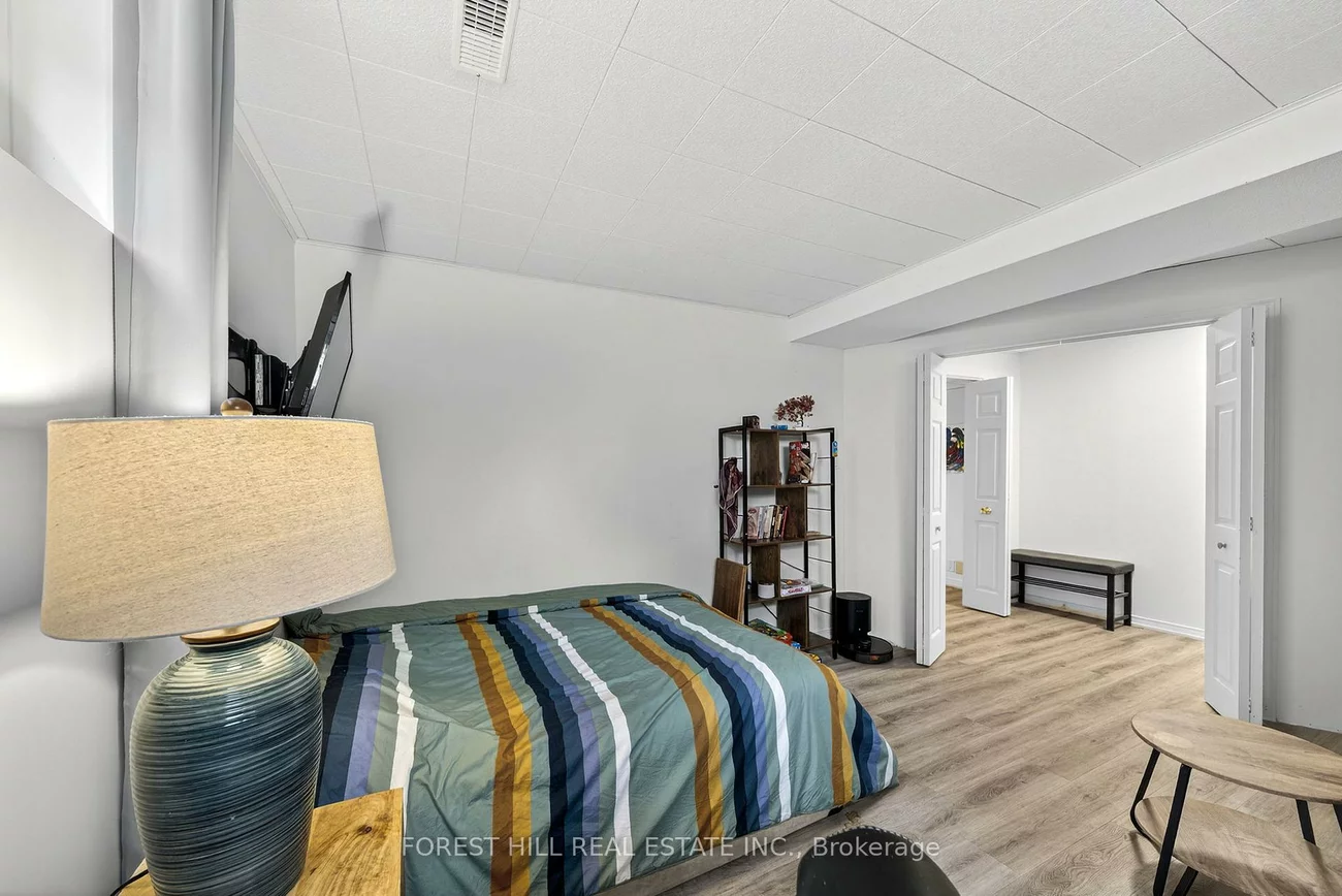 168, Hurst, Bayshore, Barrie
