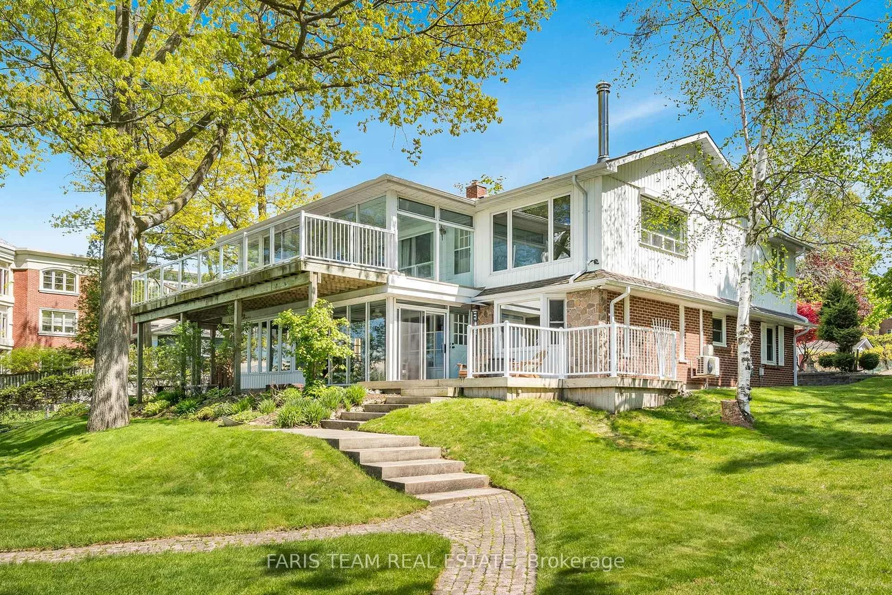 10, White Oaks, South Shore, Barrie