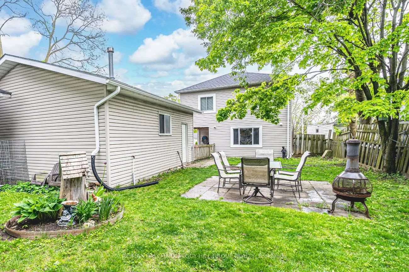 20, Ferris, Cundles East, Barrie