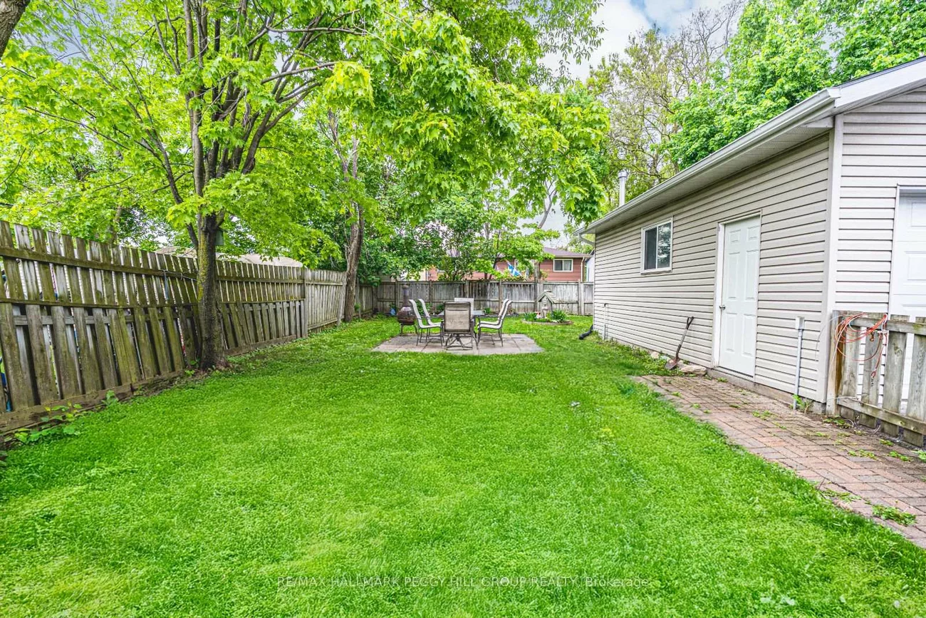 20, Ferris, Cundles East, Barrie
