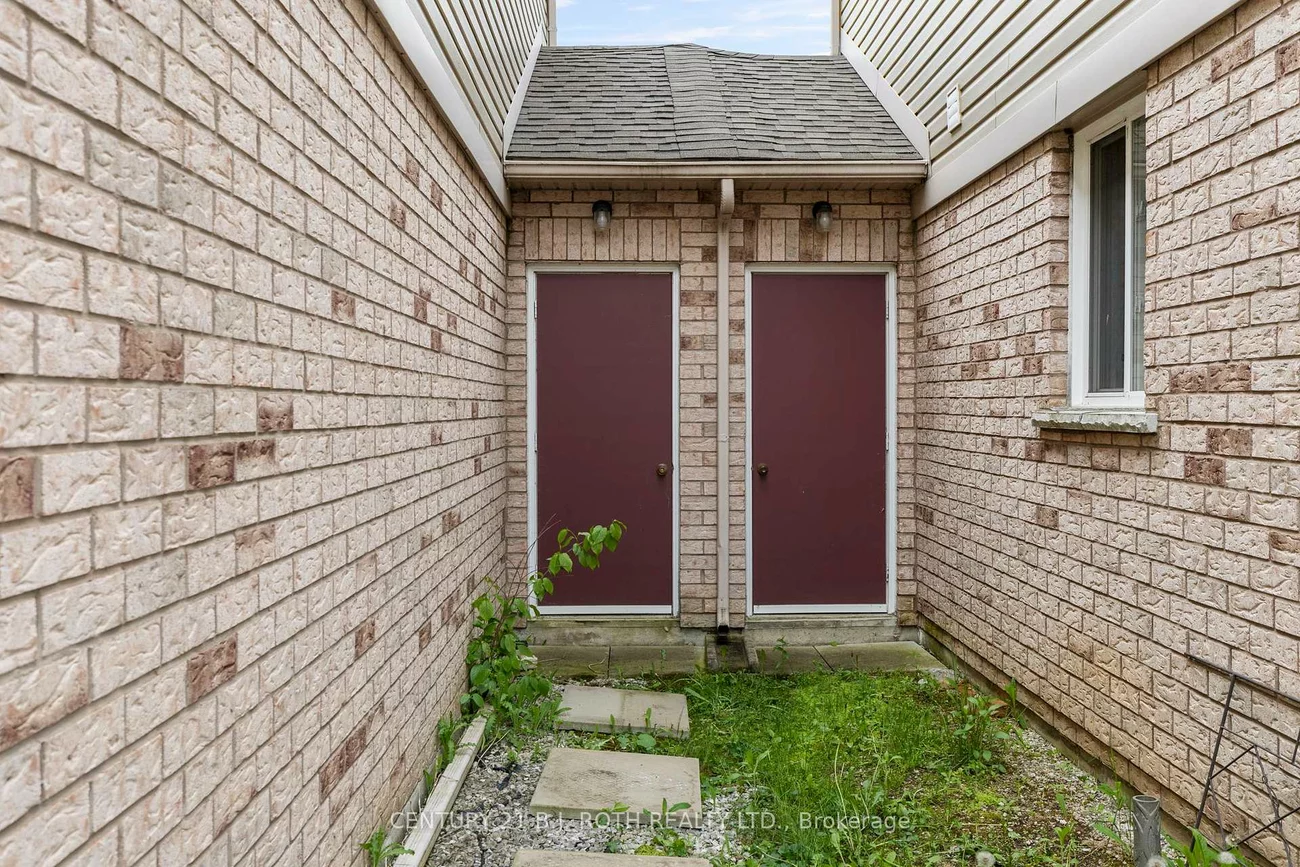 26, Villers, Edgehill Drive, Barrie
