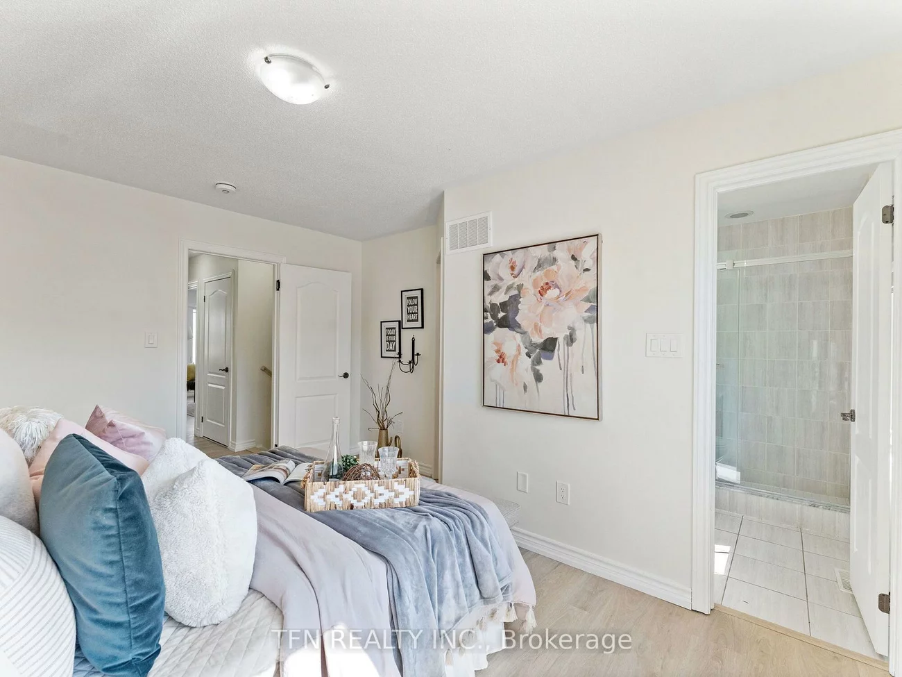 9, Cygnus, Ardagh, Barrie