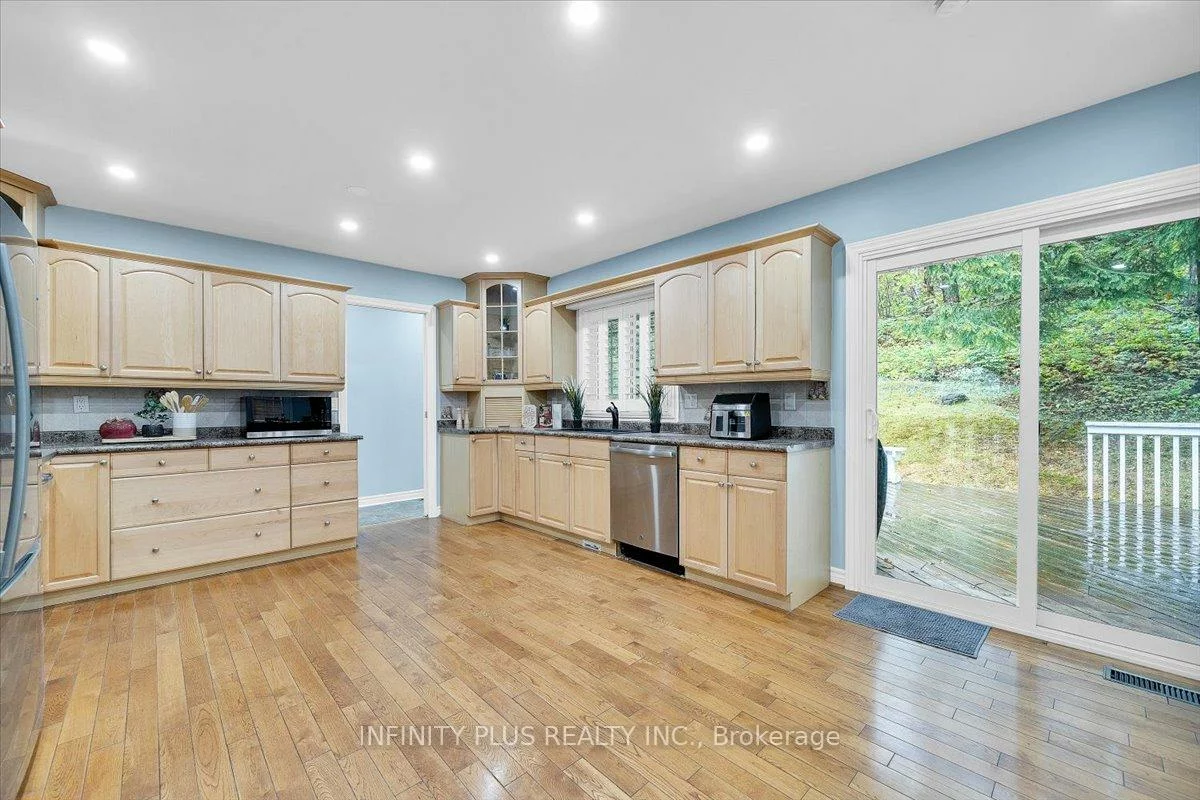 87, Little Lake, Little Lake, Barrie