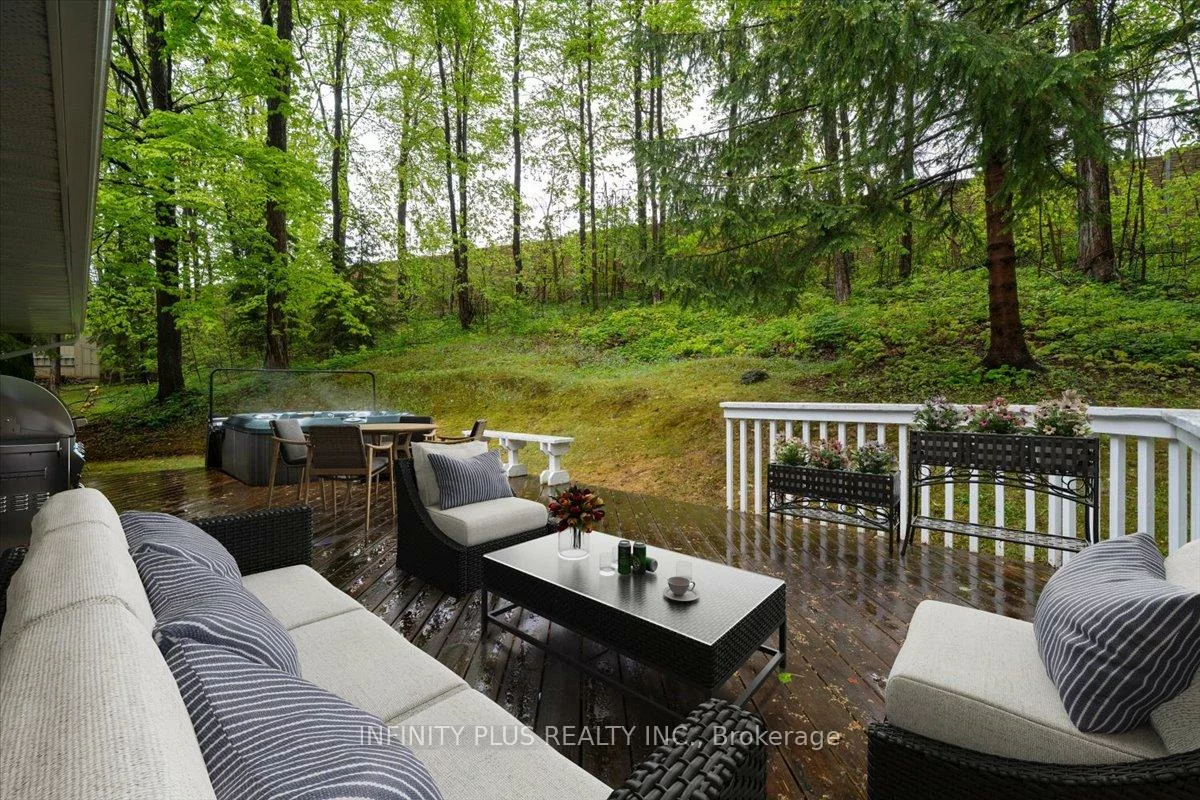 87, Little Lake, Little Lake, Barrie