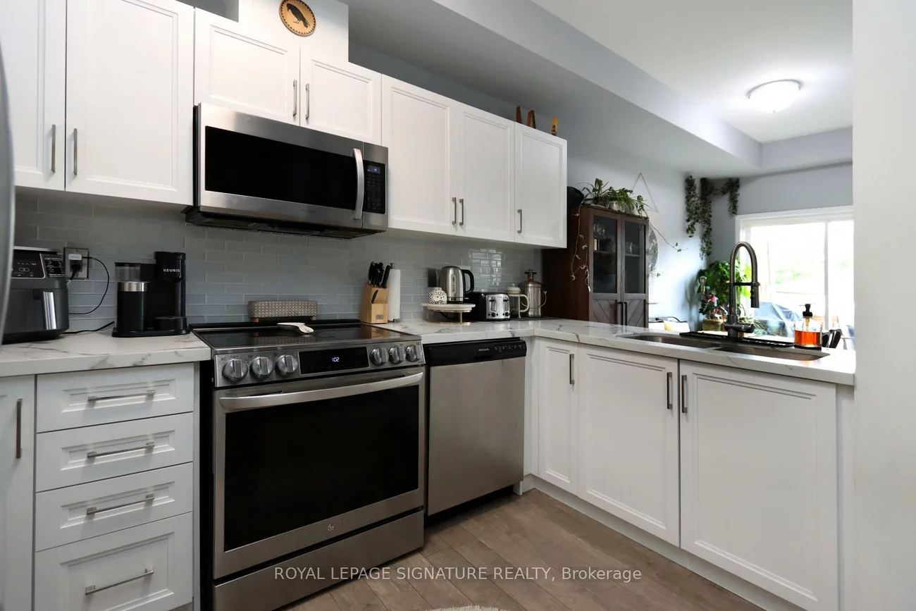 175, Stanley, East Bayfield, Barrie