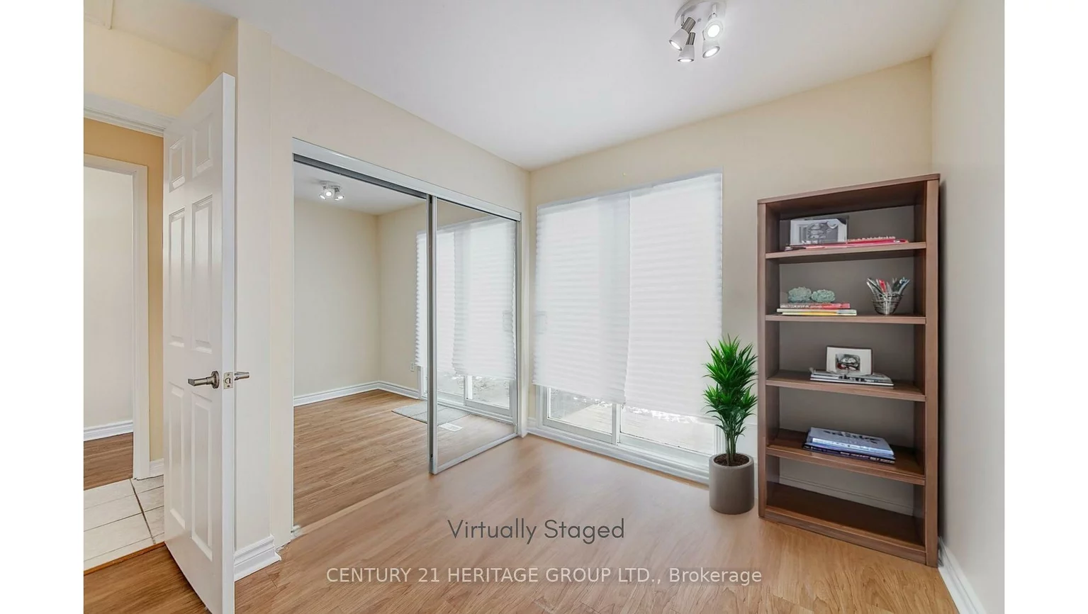 20, Frost, Letitia Heights, Barrie
