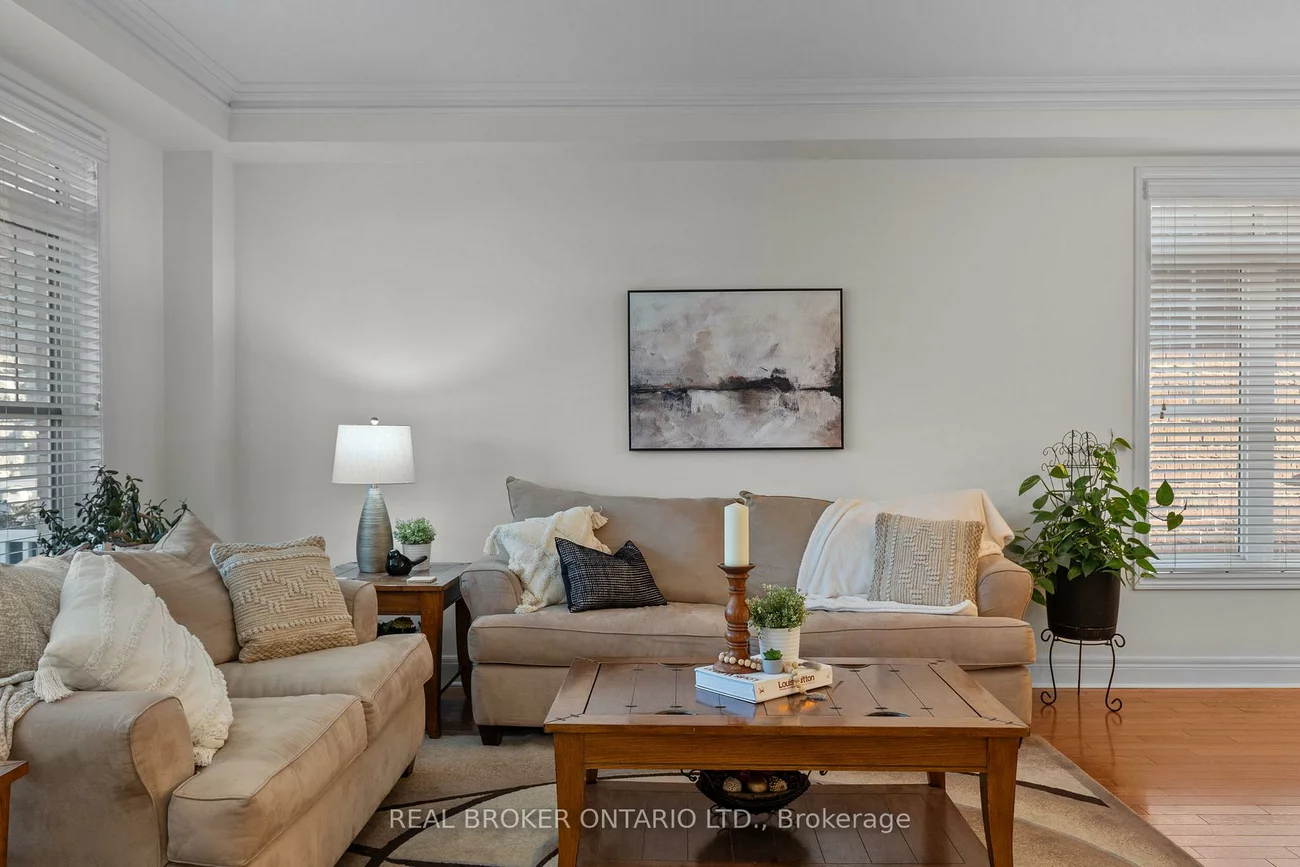 33, Royal Park, Bayshore, Barrie