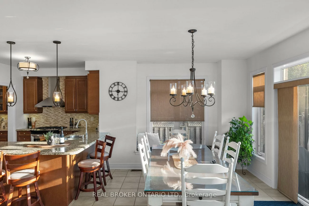 33, Royal Park, Bayshore, Barrie