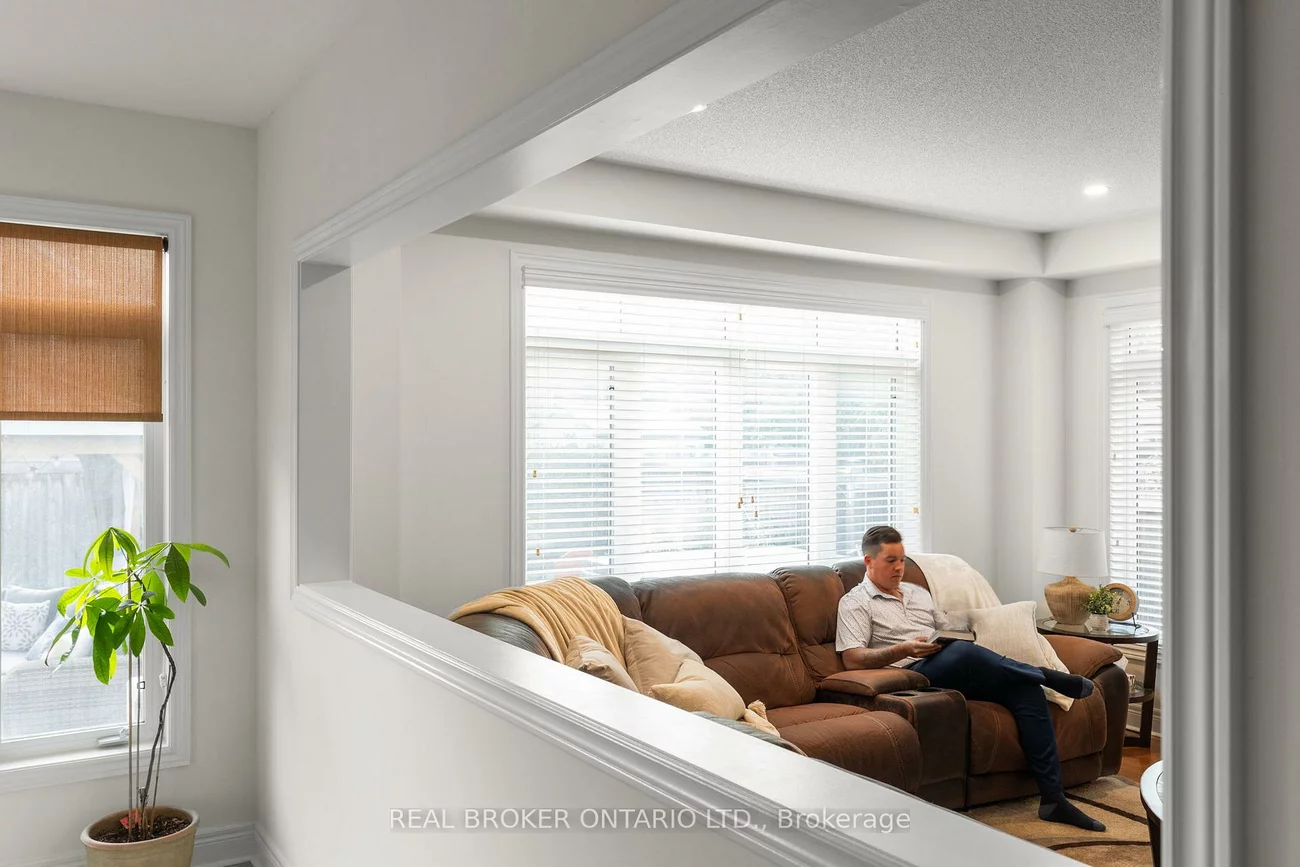 33, Royal Park, Bayshore, Barrie