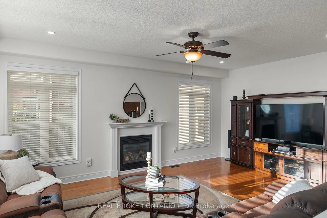 33, Royal Park, Bayshore, Barrie