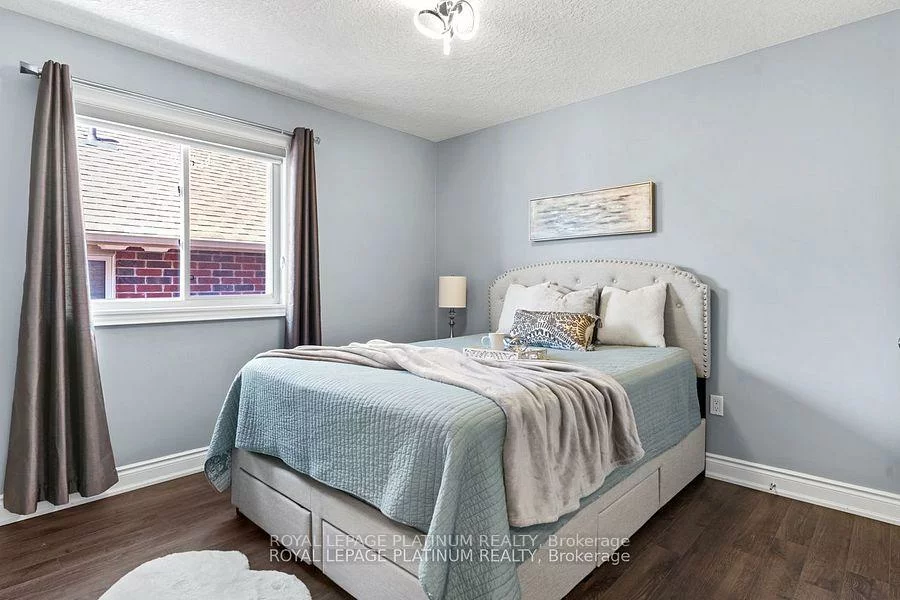 52, Jewel House, Innis-Shore, Barrie