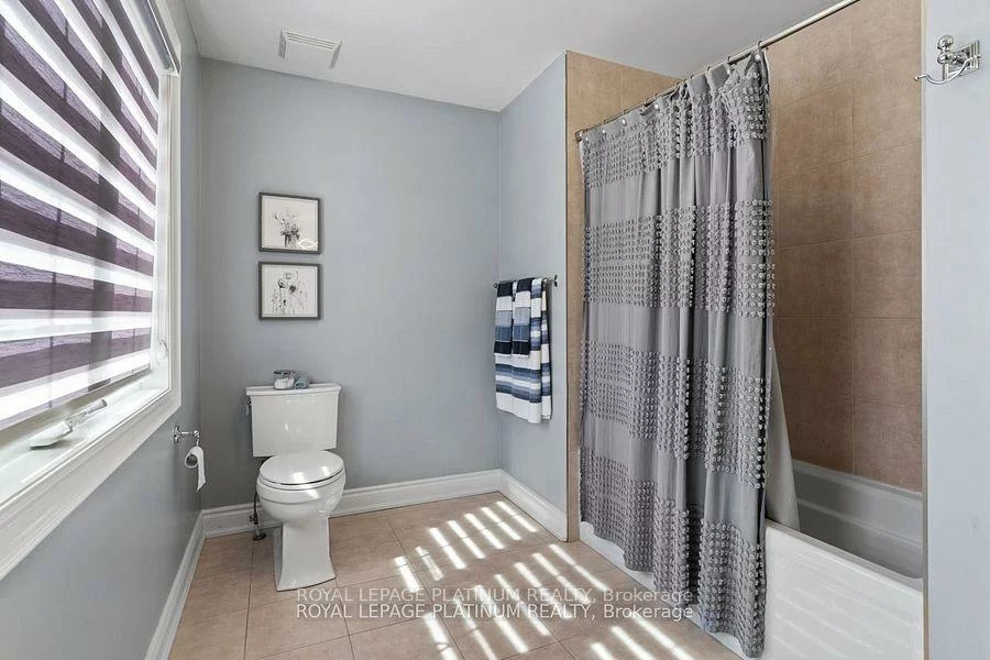 52, Jewel House, Innis-Shore, Barrie