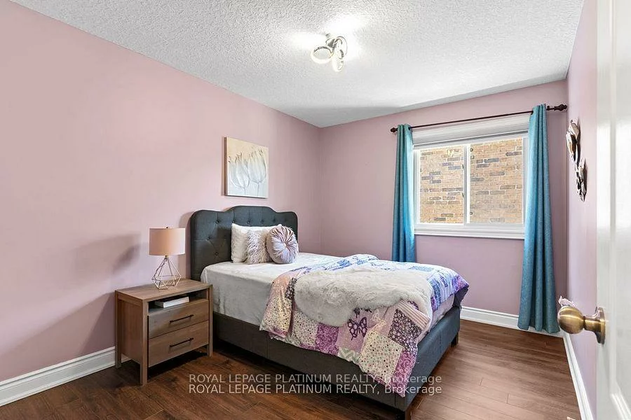 52, Jewel House, Innis-Shore, Barrie