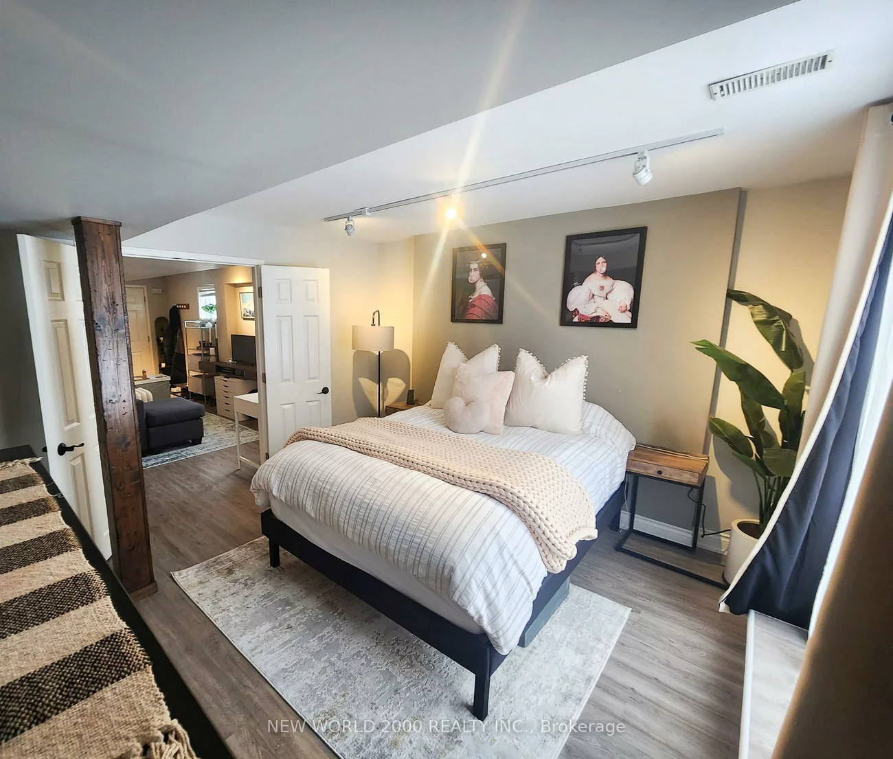 3, Rundle, Holly, Barrie