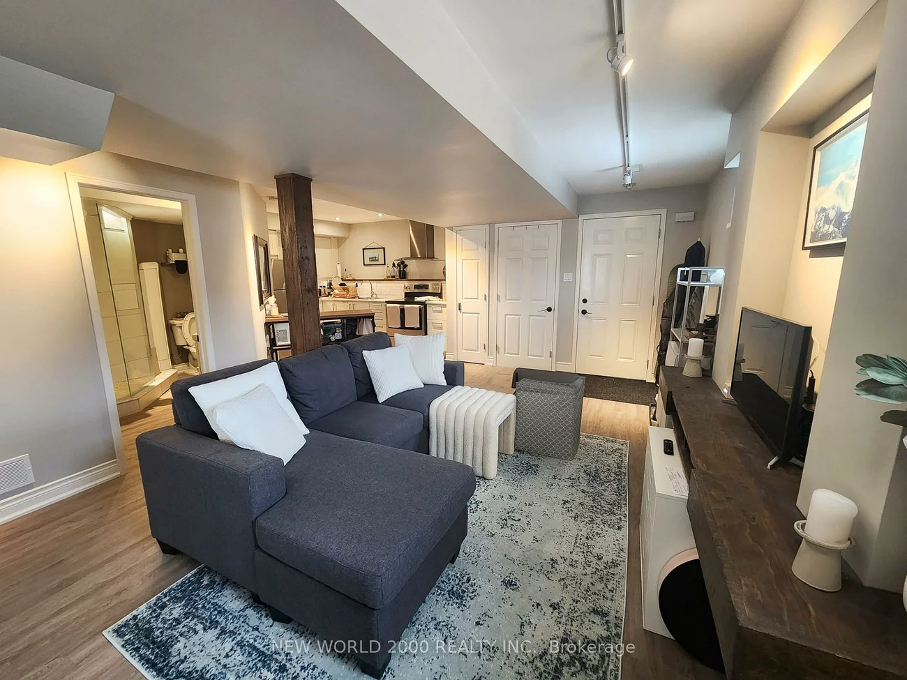 3, Rundle, Holly, Barrie
