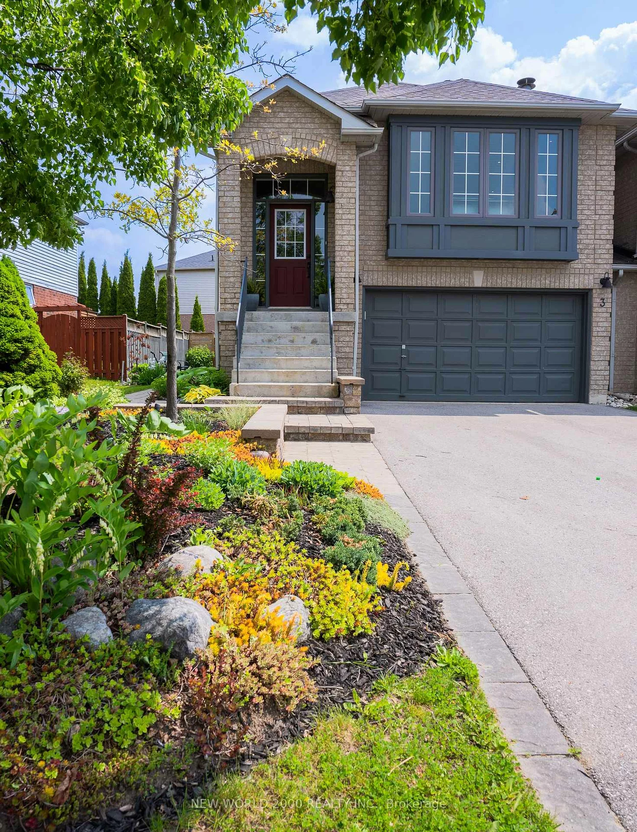 3, Rundle, Holly, Barrie