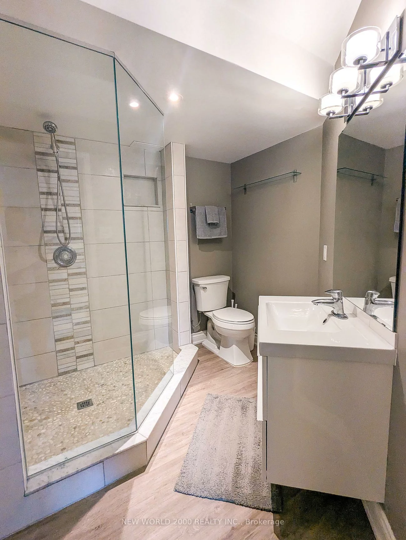3, Rundle, Holly, Barrie
