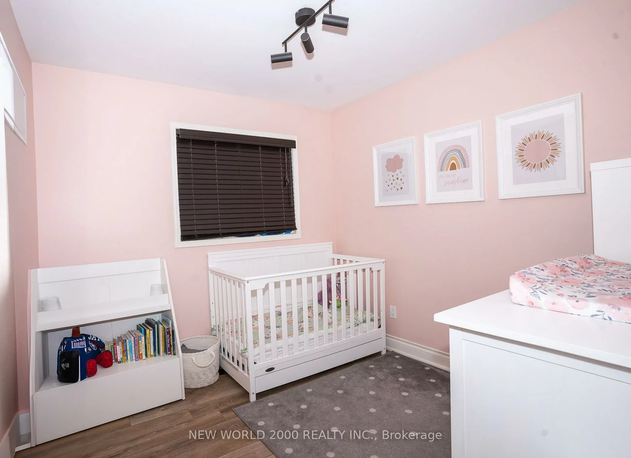 3, Rundle, Holly, Barrie