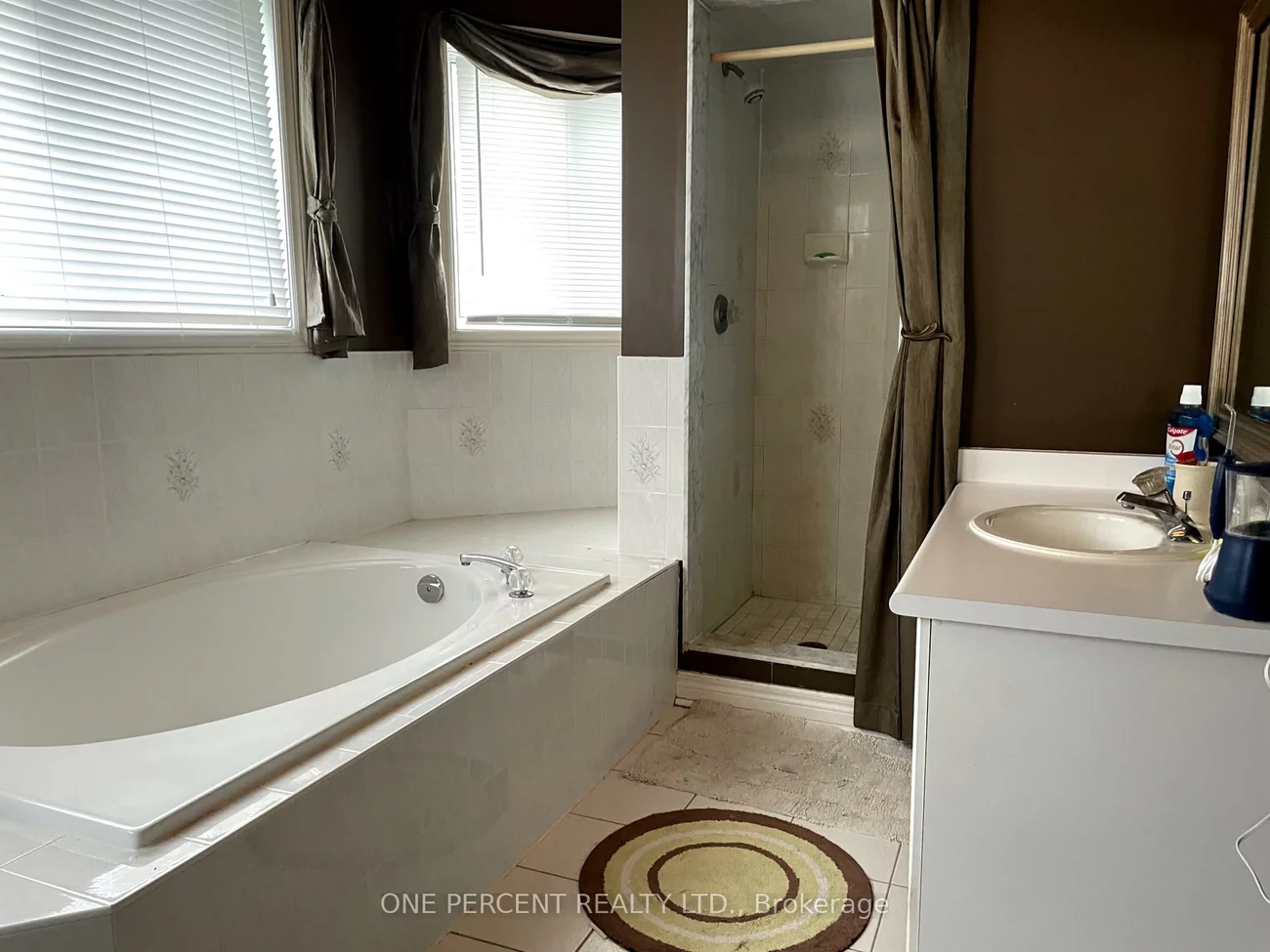 23, Nightingale, Painswick South, Barrie