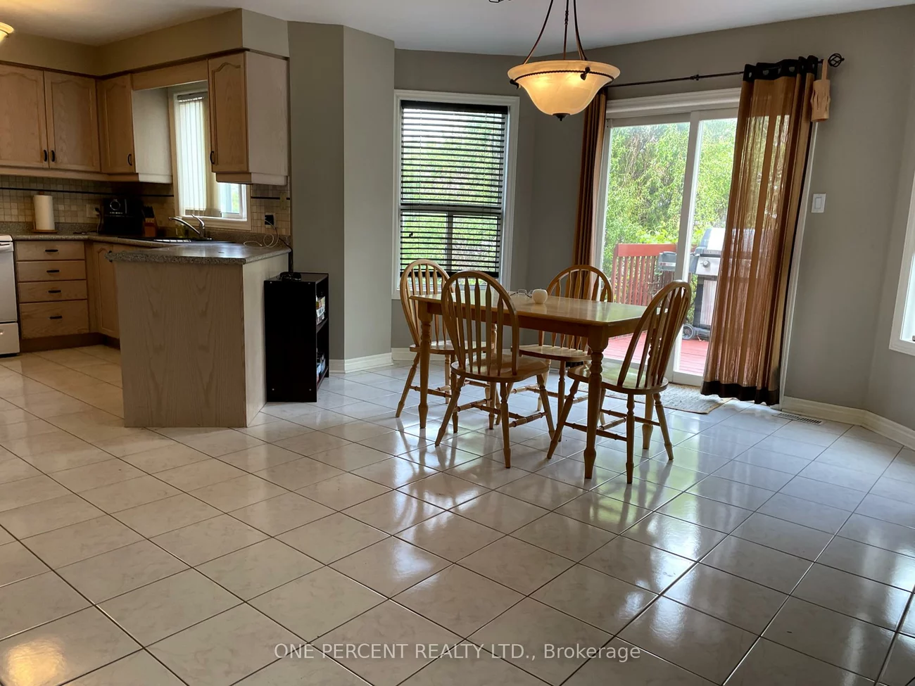 23, Nightingale, Painswick South, Barrie