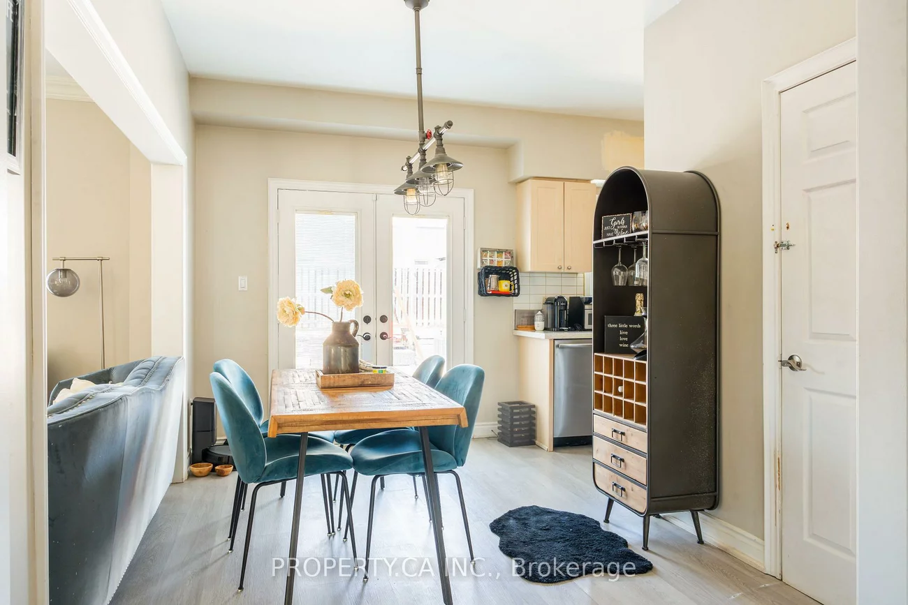 16, Connaught, Innis-Shore, Barrie