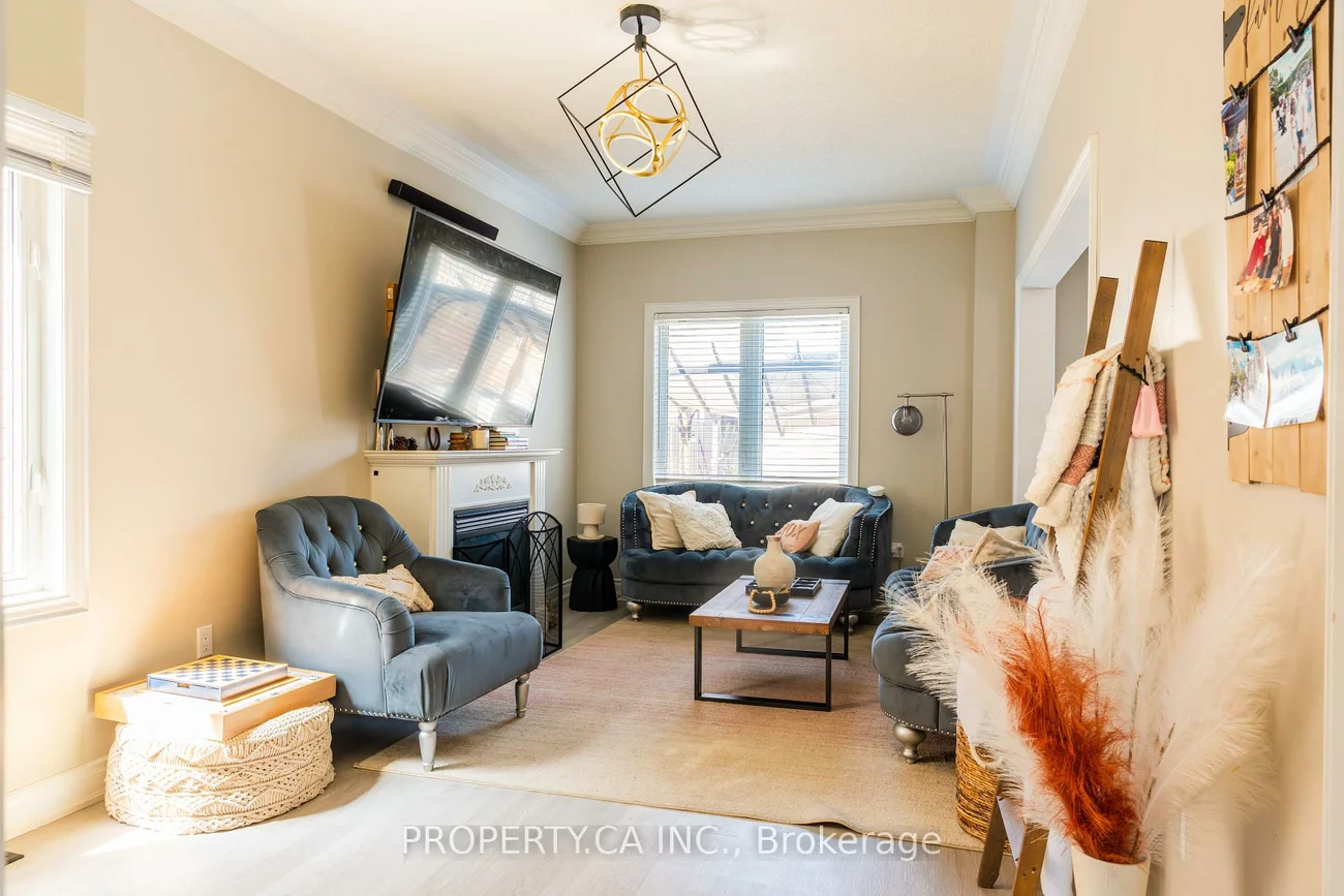 16, Connaught, Innis-Shore, Barrie
