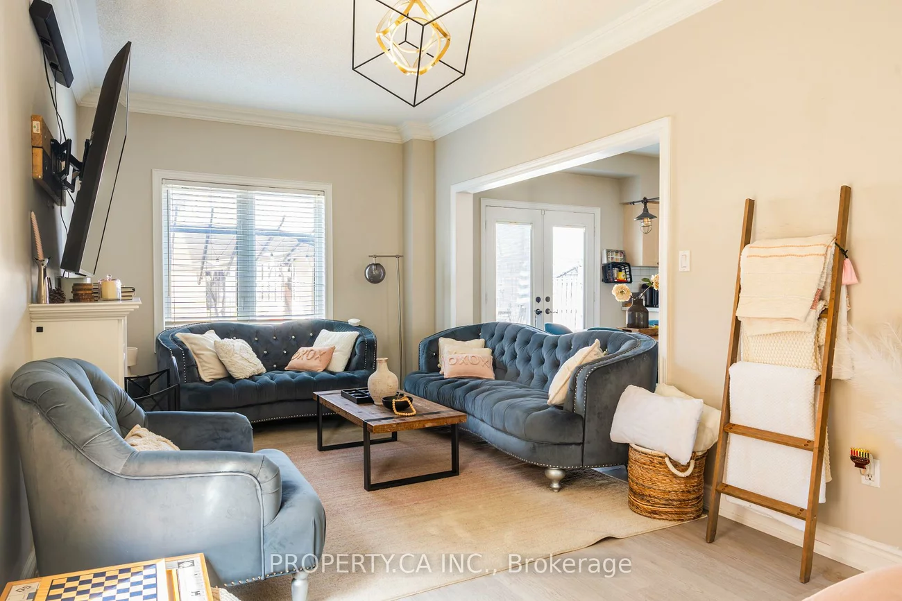 16, Connaught, Innis-Shore, Barrie