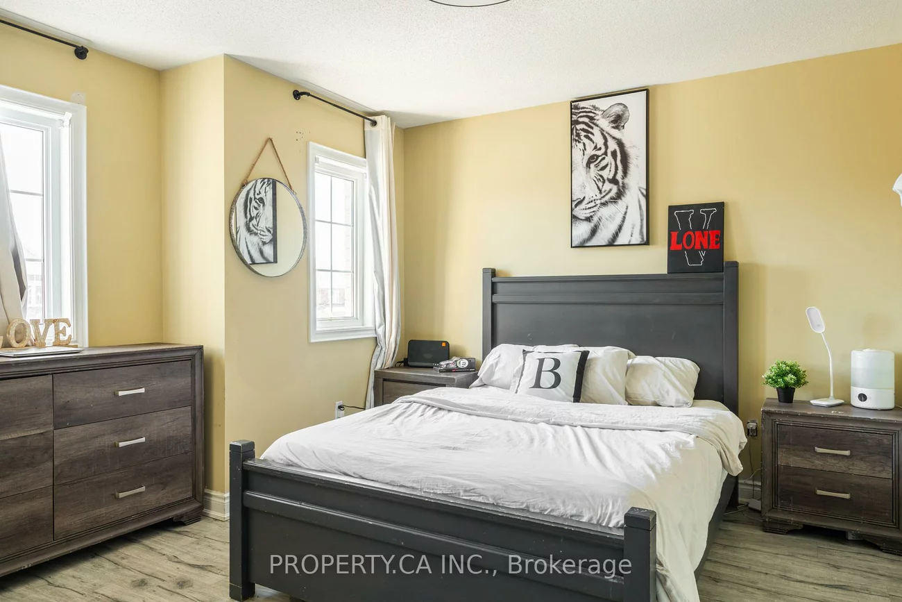 16, Connaught, Innis-Shore, Barrie