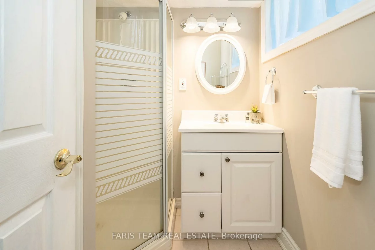 46, Kell, Bayshore, Barrie