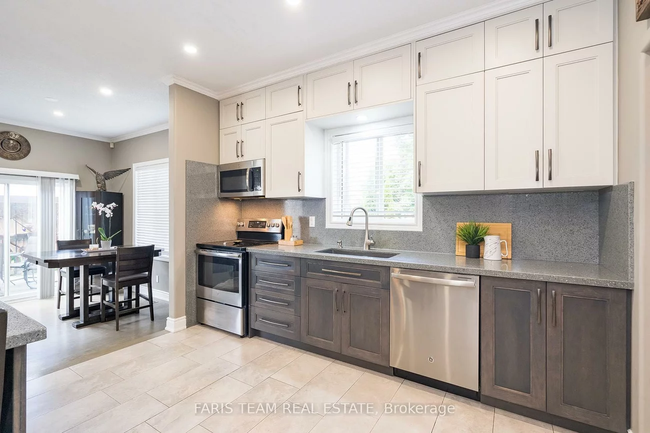 46, Kell, Bayshore, Barrie