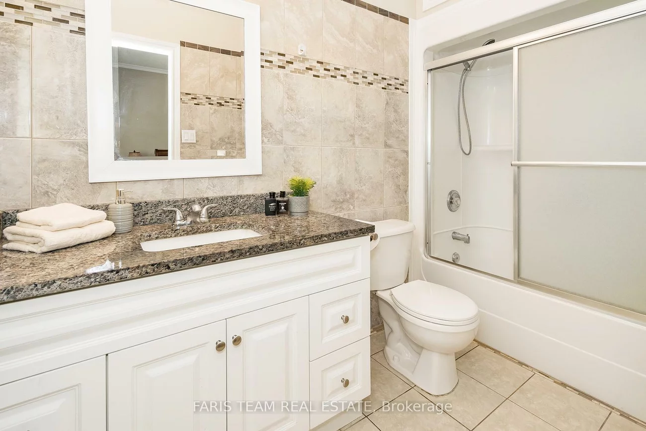 46, Kell, Bayshore, Barrie