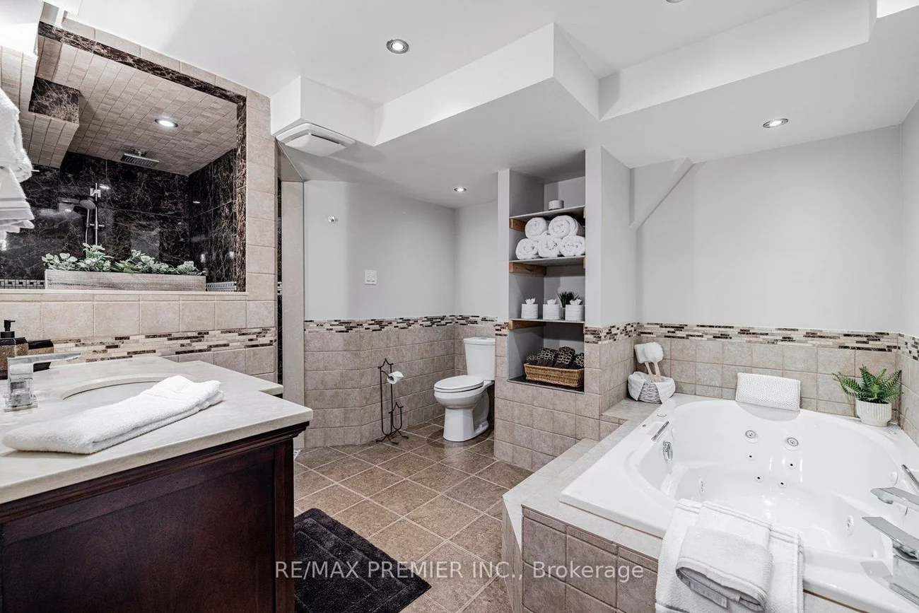 118, Tunbridge, Georgian Drive, Barrie