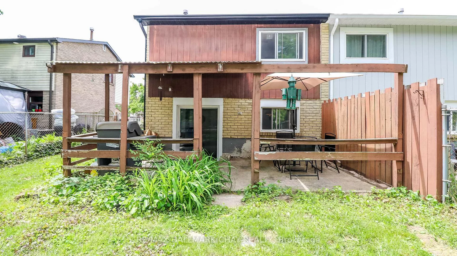 21, Scott, Letitia Heights, Barrie