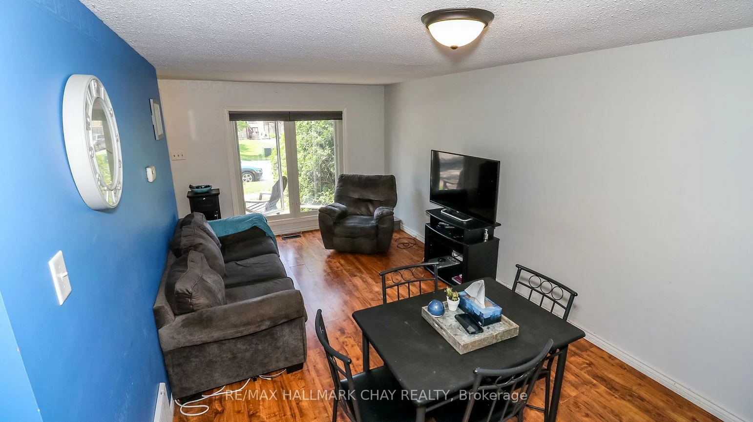 21, Scott, Letitia Heights, Barrie