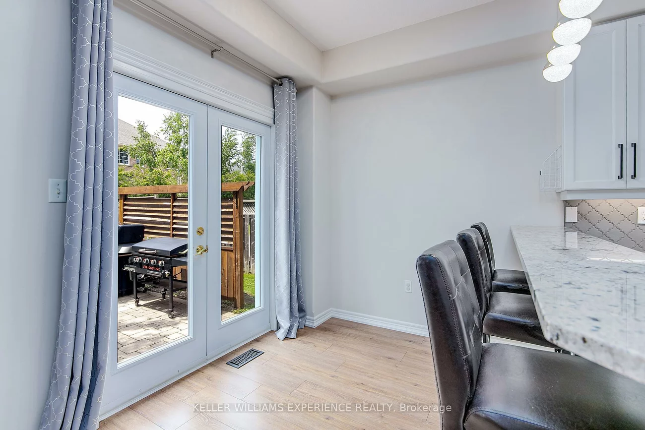 6, Balmoral, Innis-Shore, Barrie