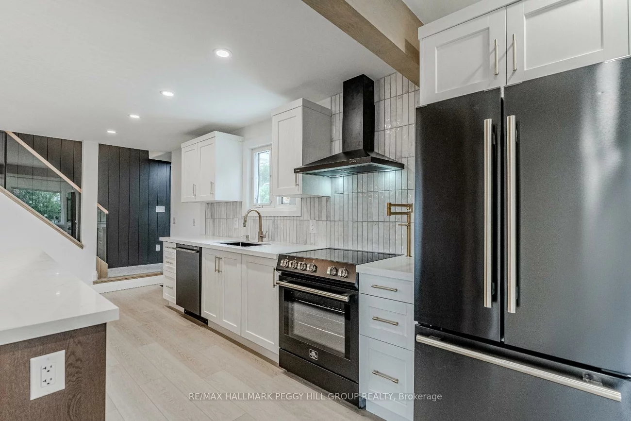 425, Codrington, Codrington, Barrie