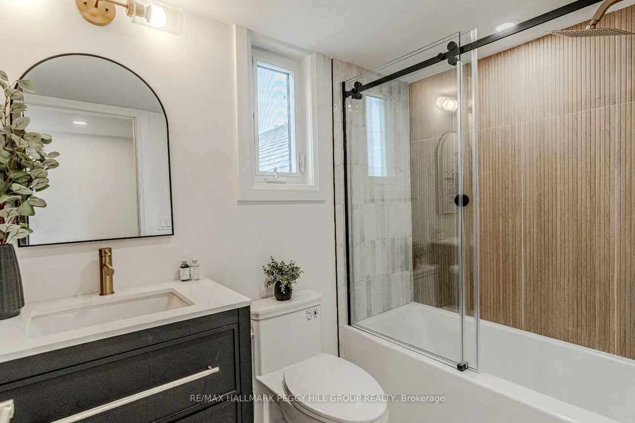 425, Codrington, Codrington, Barrie