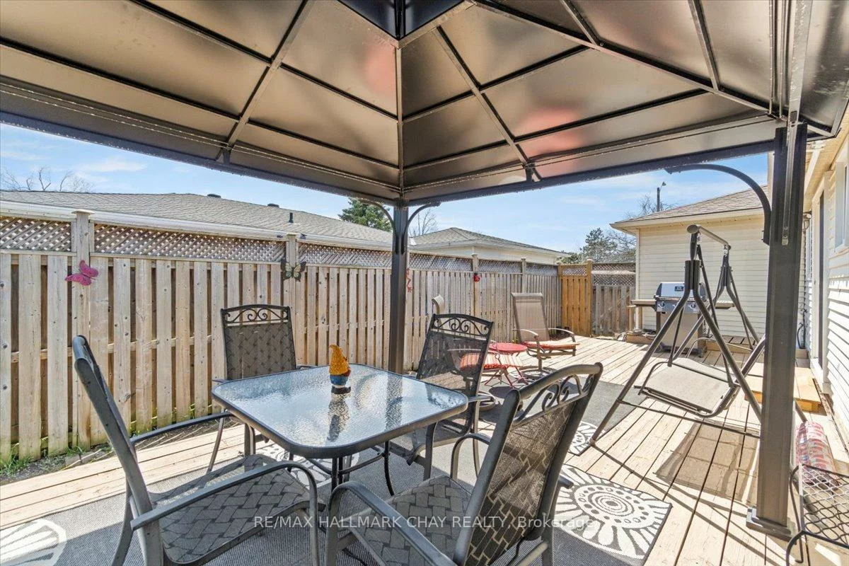 13, Ford, West Bayfield, Barrie