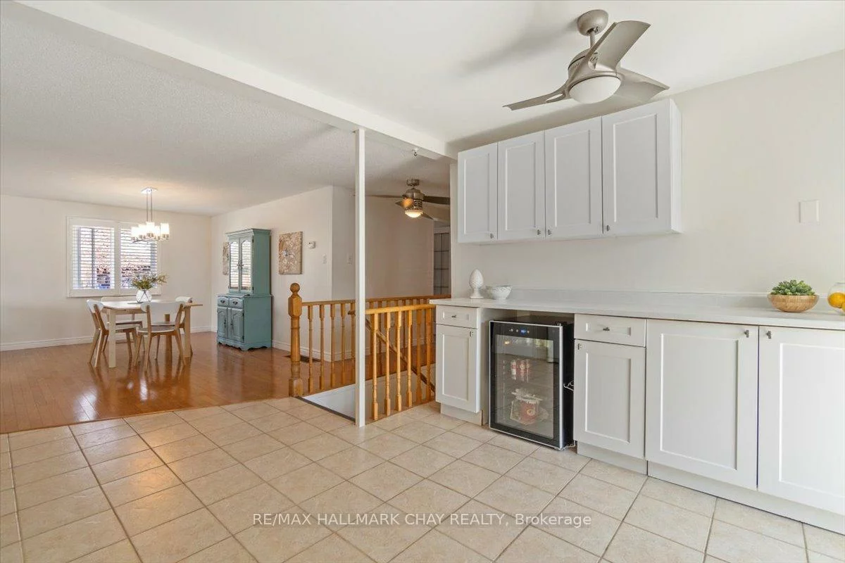 13, Ford, West Bayfield, Barrie