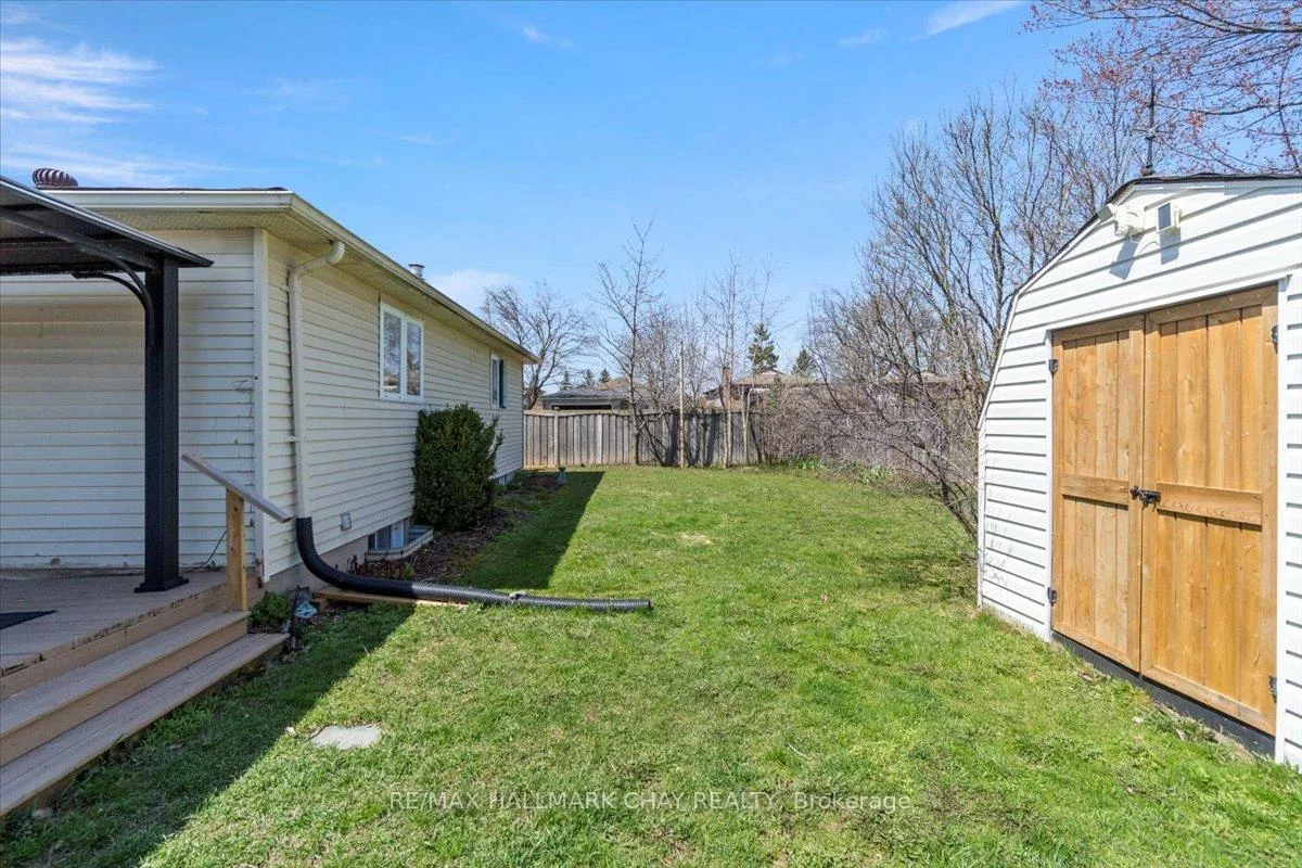 13, Ford, West Bayfield, Barrie