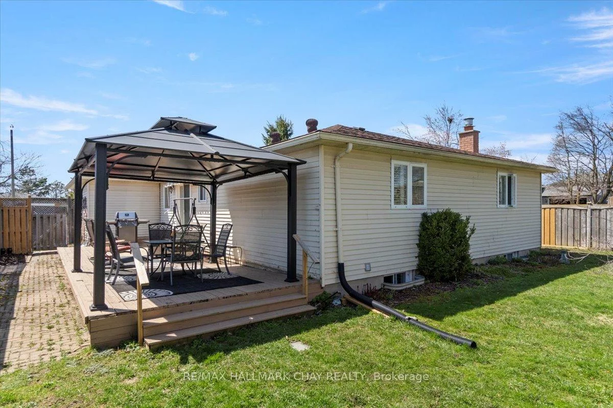 13, Ford, West Bayfield, Barrie