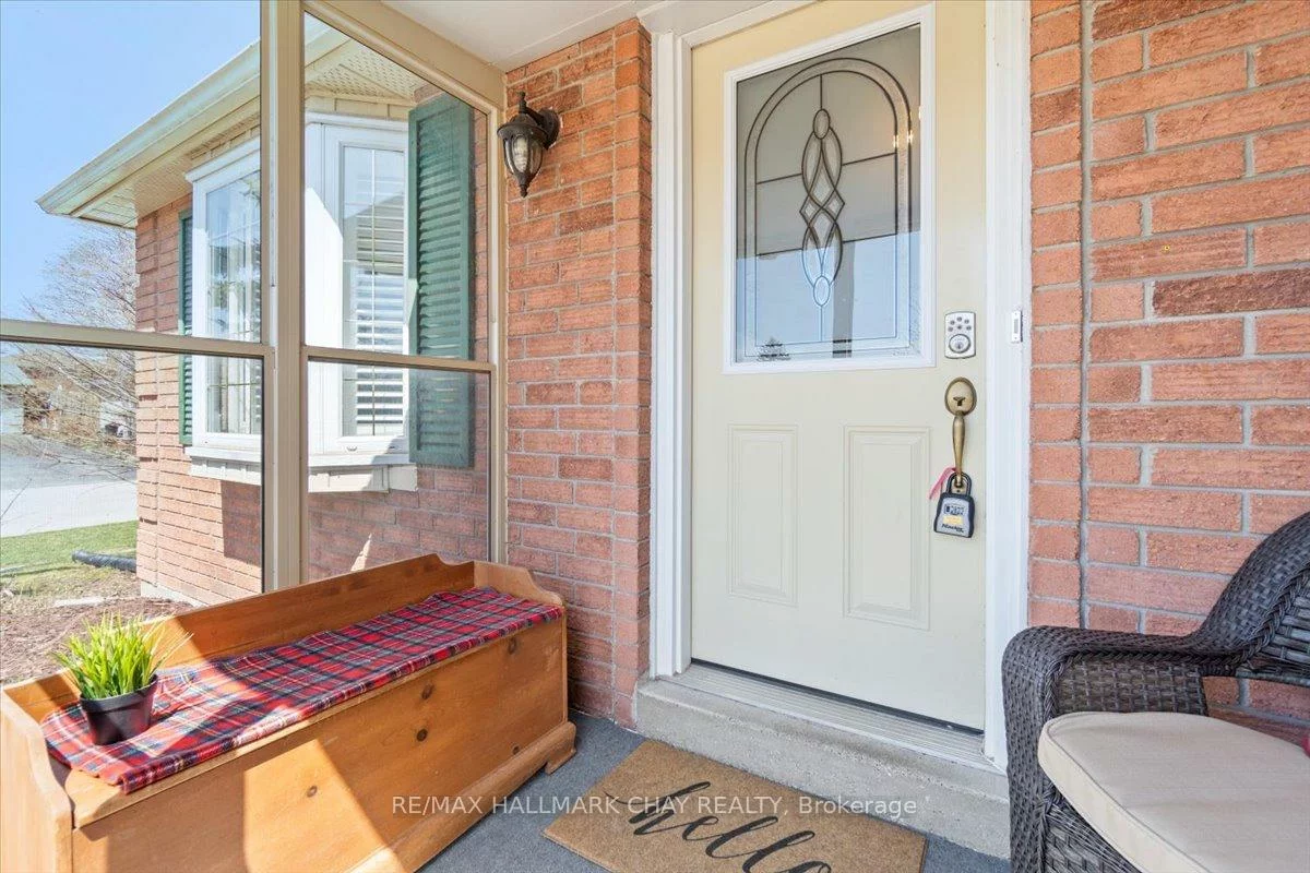 13, Ford, West Bayfield, Barrie