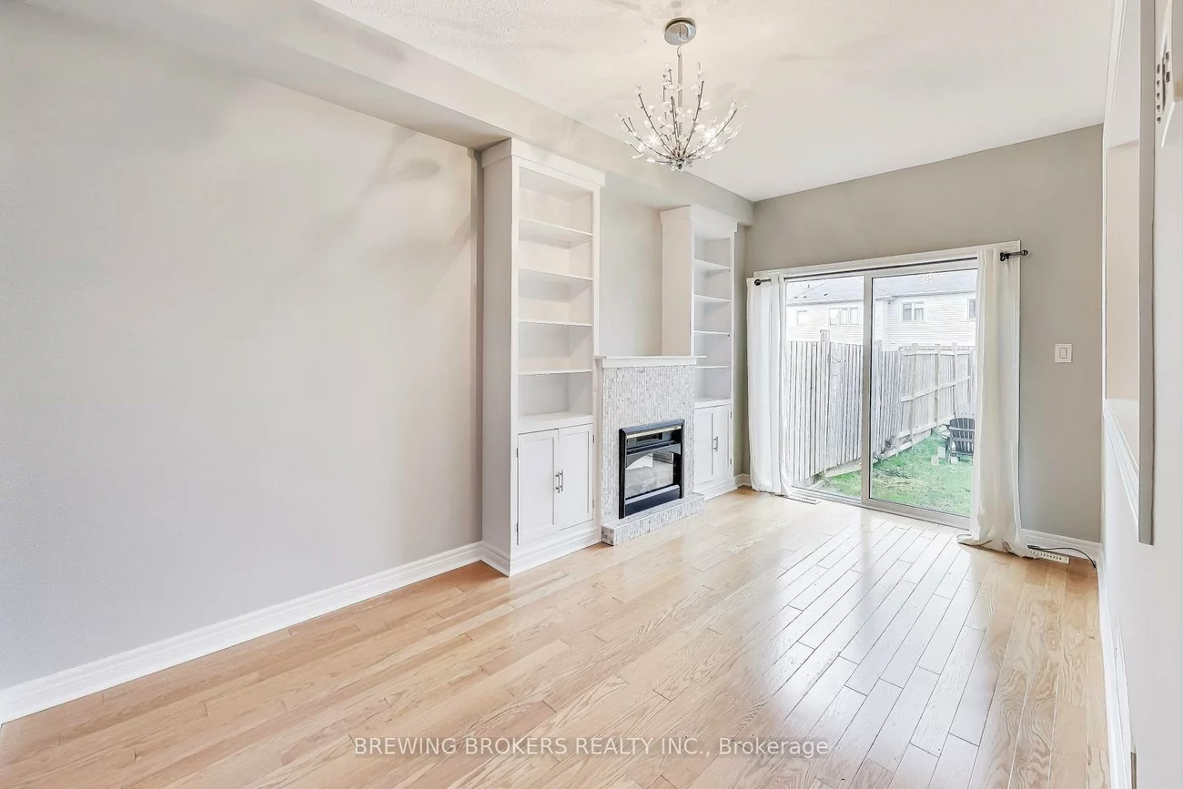 33, Pearcey, West Bayfield, Barrie