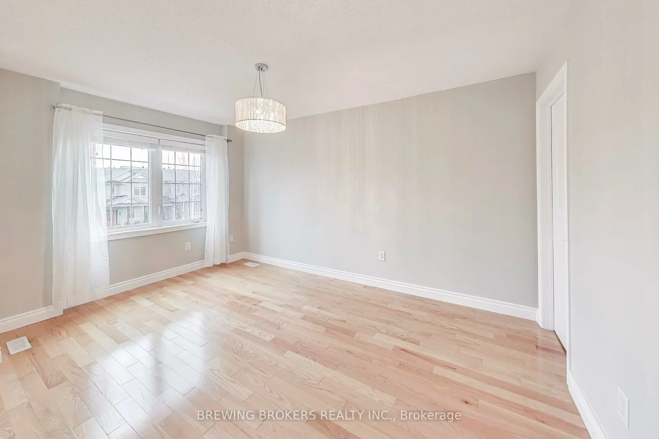 33, Pearcey, West Bayfield, Barrie