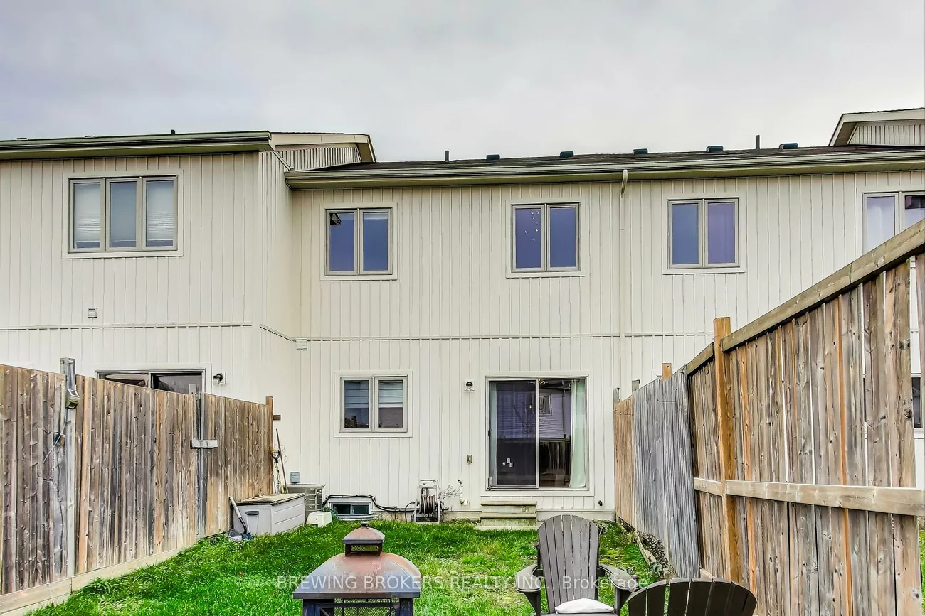 33, Pearcey, West Bayfield, Barrie